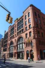 New York, Manhattan, SoHo, Broome street, b&acirc;timents typiques