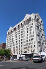 New York, Manhattan, Harlem, &eacute;difice Hotel Theresa