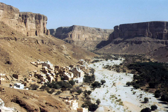 Al-Khurayba, paysage